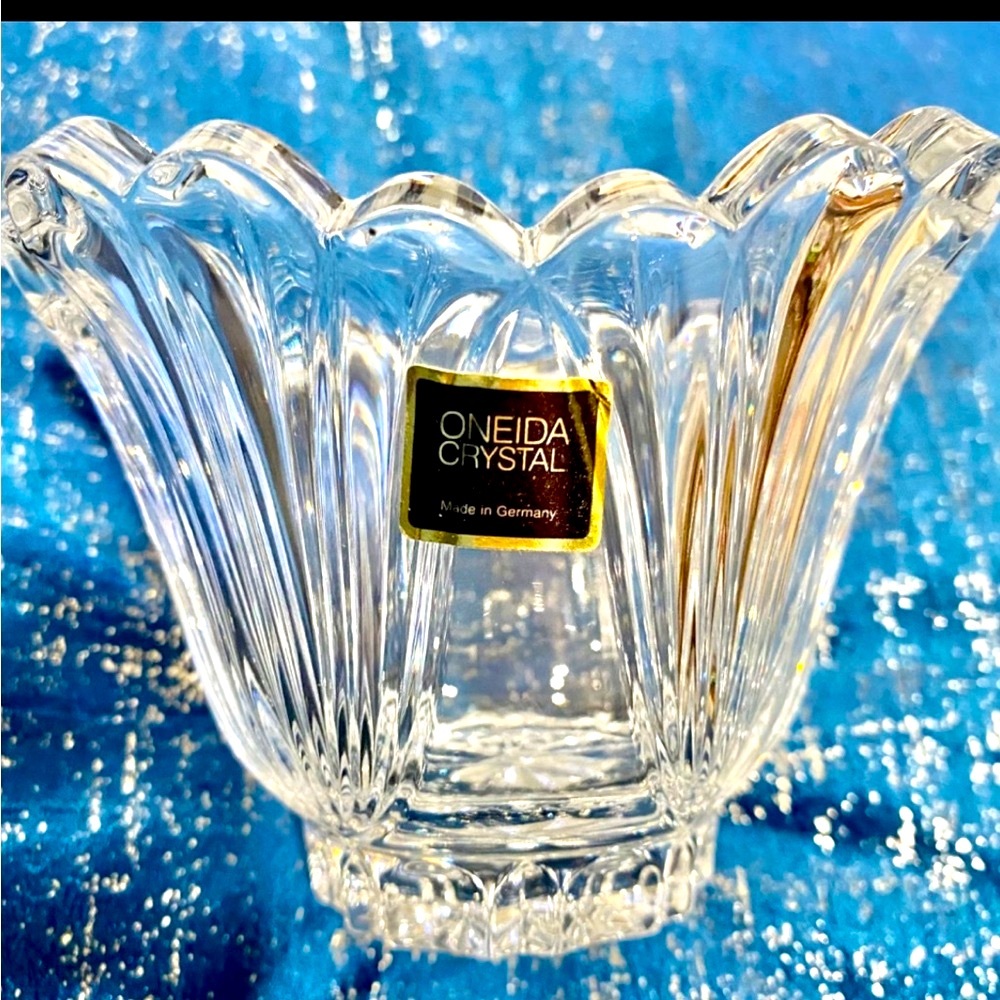 Oneida Crystal Clear Julliard  Demi Glass Bowl